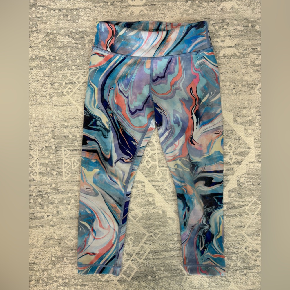 ATHLETA GIRL MULTI MARBLE CHIT CHAT CAPRI LEGGINGS size xs/6